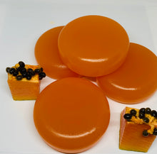 Load image into Gallery viewer, Natural Papaya Soap
